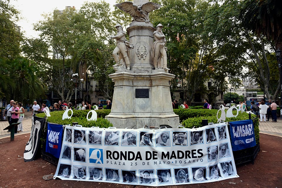 Durante muchos años, la casa de las Madres fue la plaza 25 de mayo.