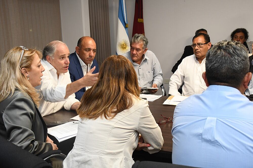 Cánepa junto a Dib Ashur encabezaron la negociación salarial 