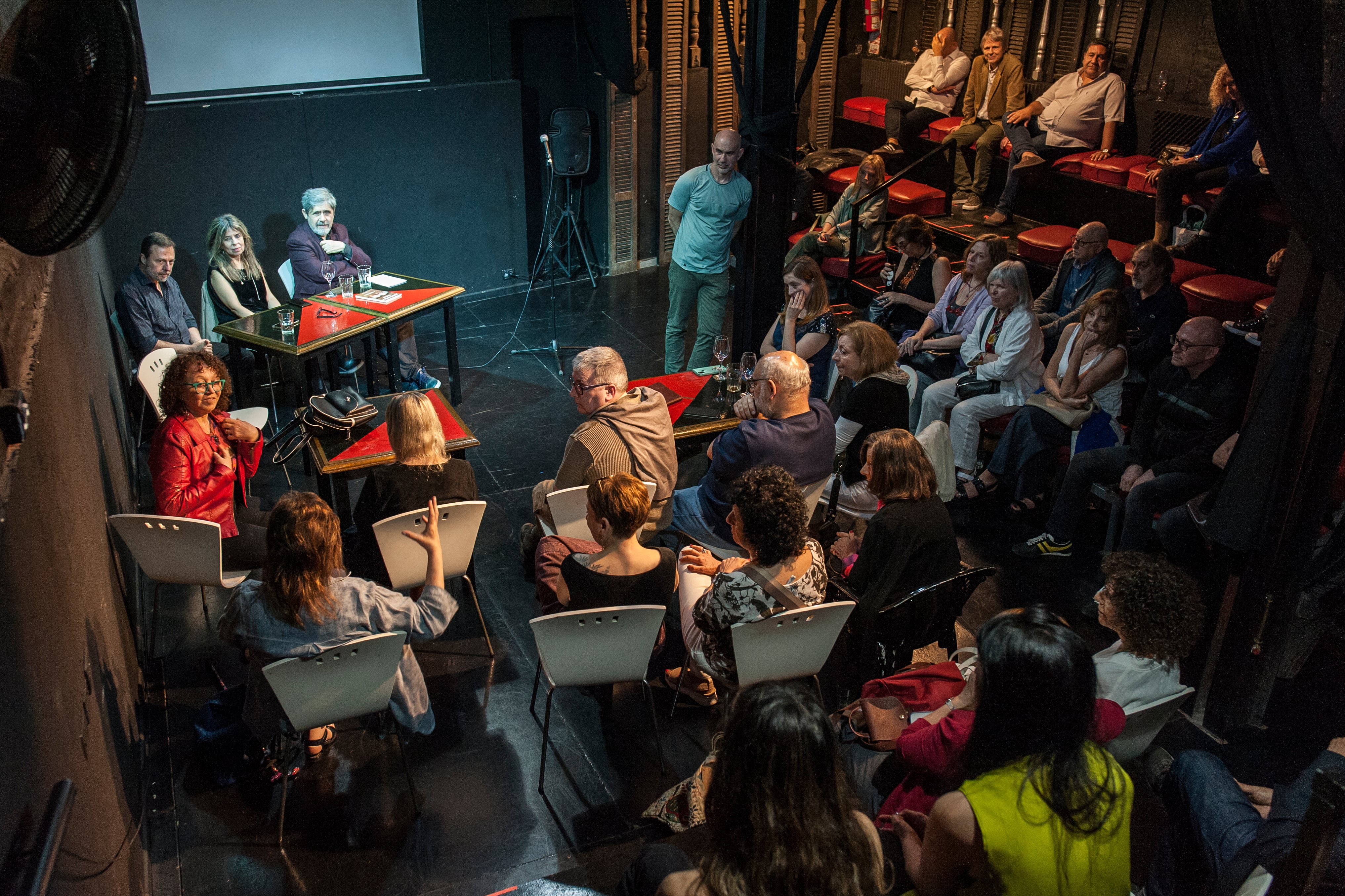 El encuentro reunió a psicólogos y psicoanalistas de diversas corrientes y orientaciones.