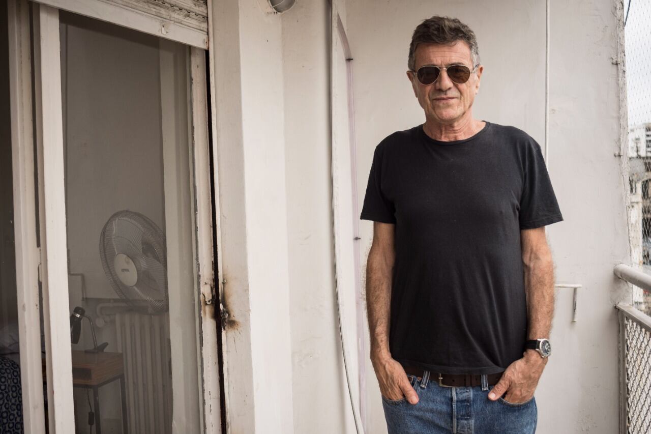 Guillermo Saccomanno confiesa que hablar en la próxima feria lo pone en tensión como escritor.