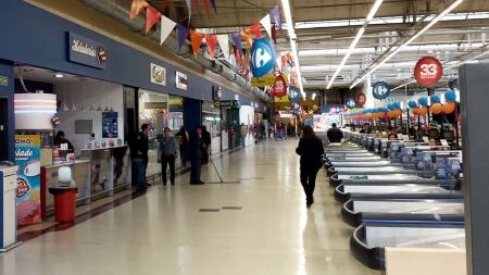 La paritaria salarial de los empleados de comercio busca compensar los efectos de la inflación durante el tercer trimestre del año.