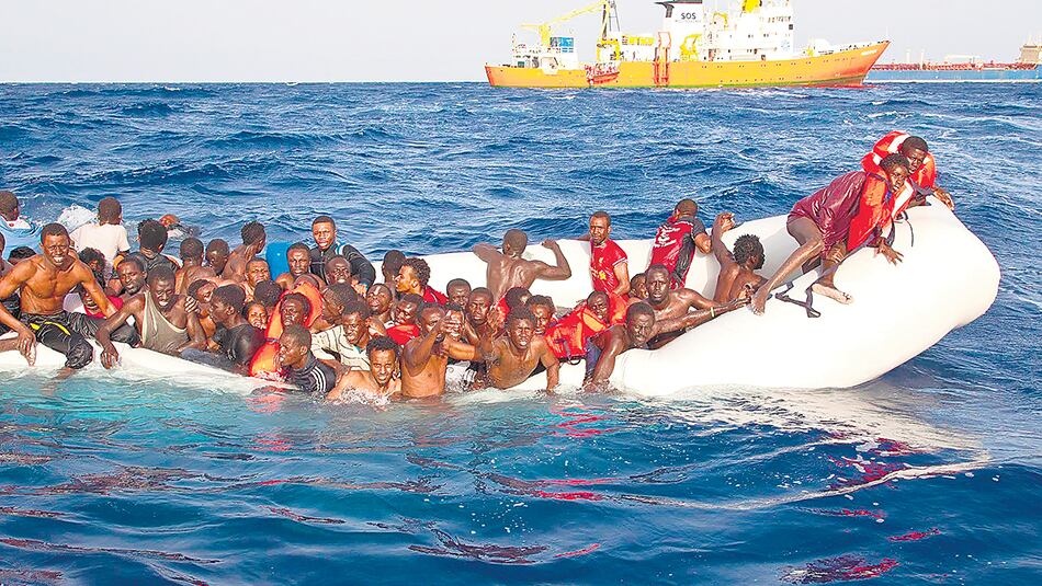 Acnur informó que este año murió en el mar uno de cada 18 de los migrantes que llegaron a Italia.