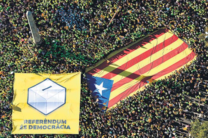 Una multitud participó de la fiesta nacional de Cataluña, la Diada, que se convirtió en la principal manifestación del independentismo catalán.