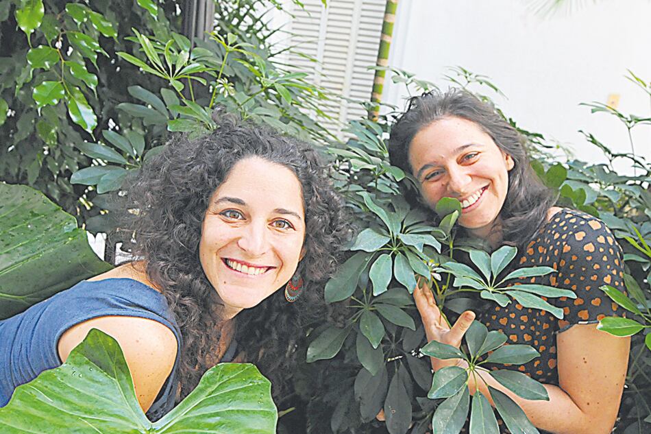 “Como compañía teatral, muchas veces nos sentimos un poco gitanos”, dicen Chami y Sak.