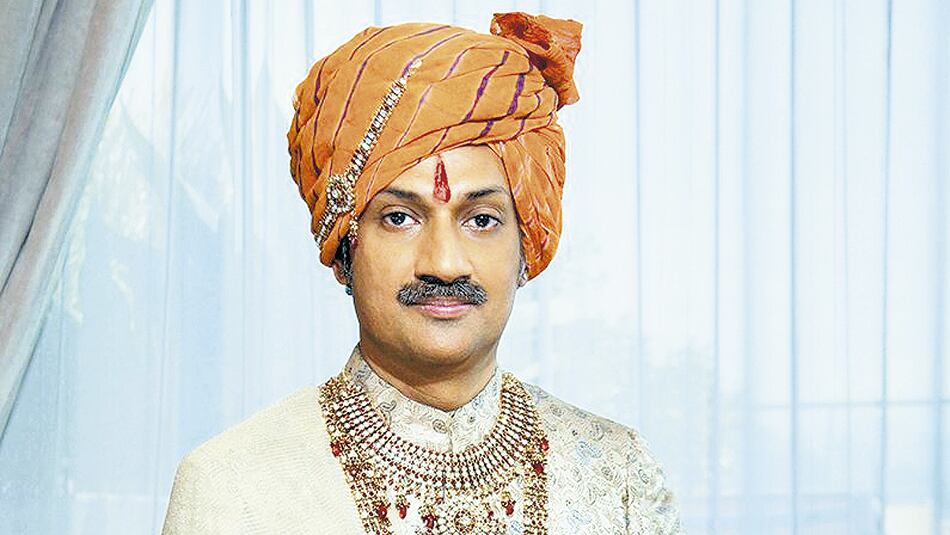 Tras su salida del clóset, el príncipe Mavendra Singh Gohil se convirtió en un ícono lgbti.