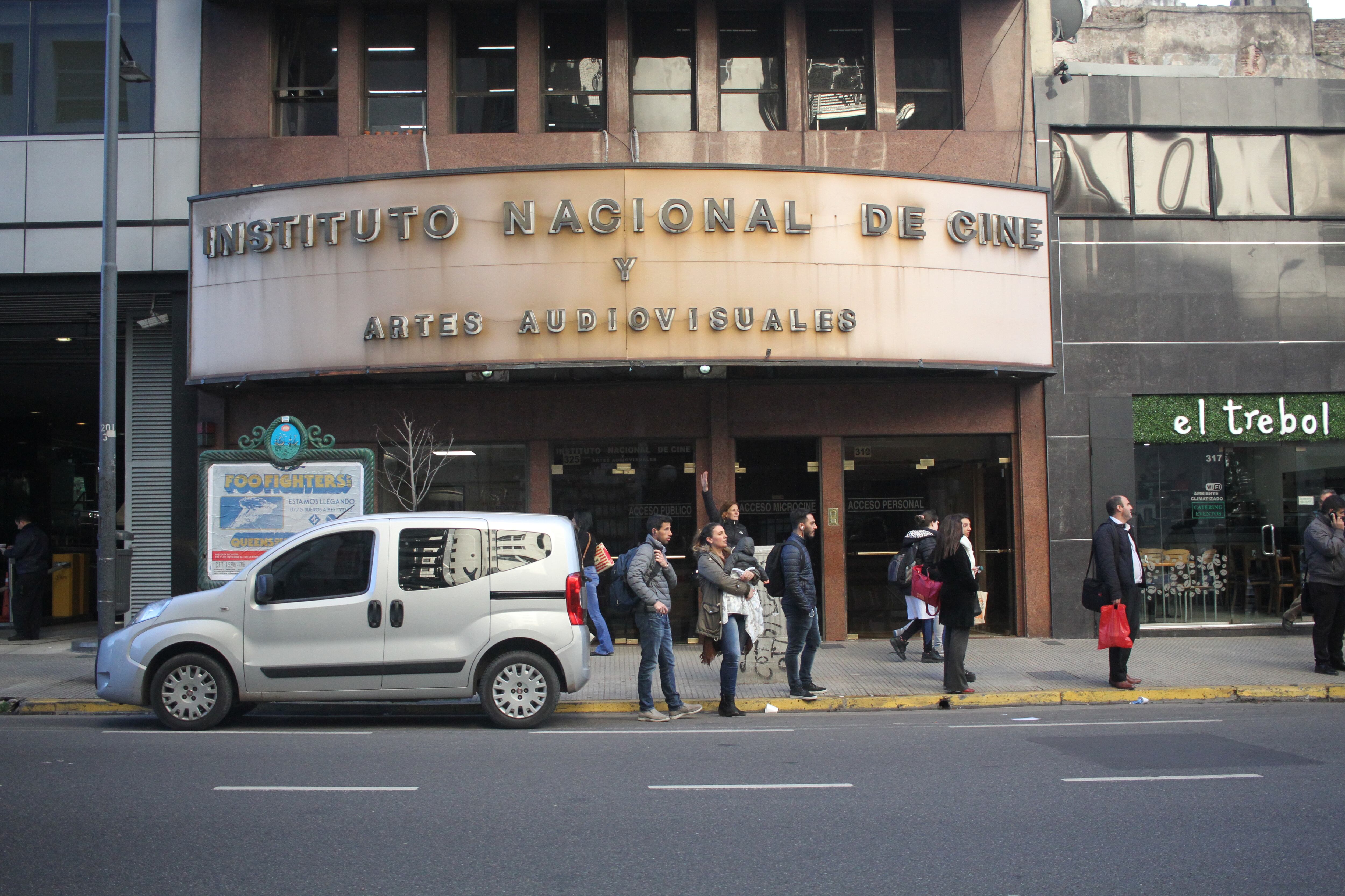 Este lunes a las 10 habrá una nueva movilización frente a la sede de Lima 319.