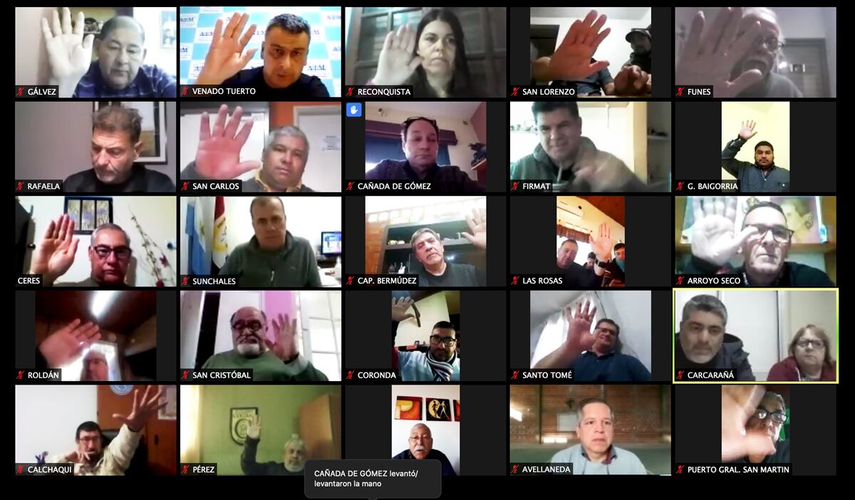 A través de una teleconferencia, los secretarios municipales expresaron su malestar.