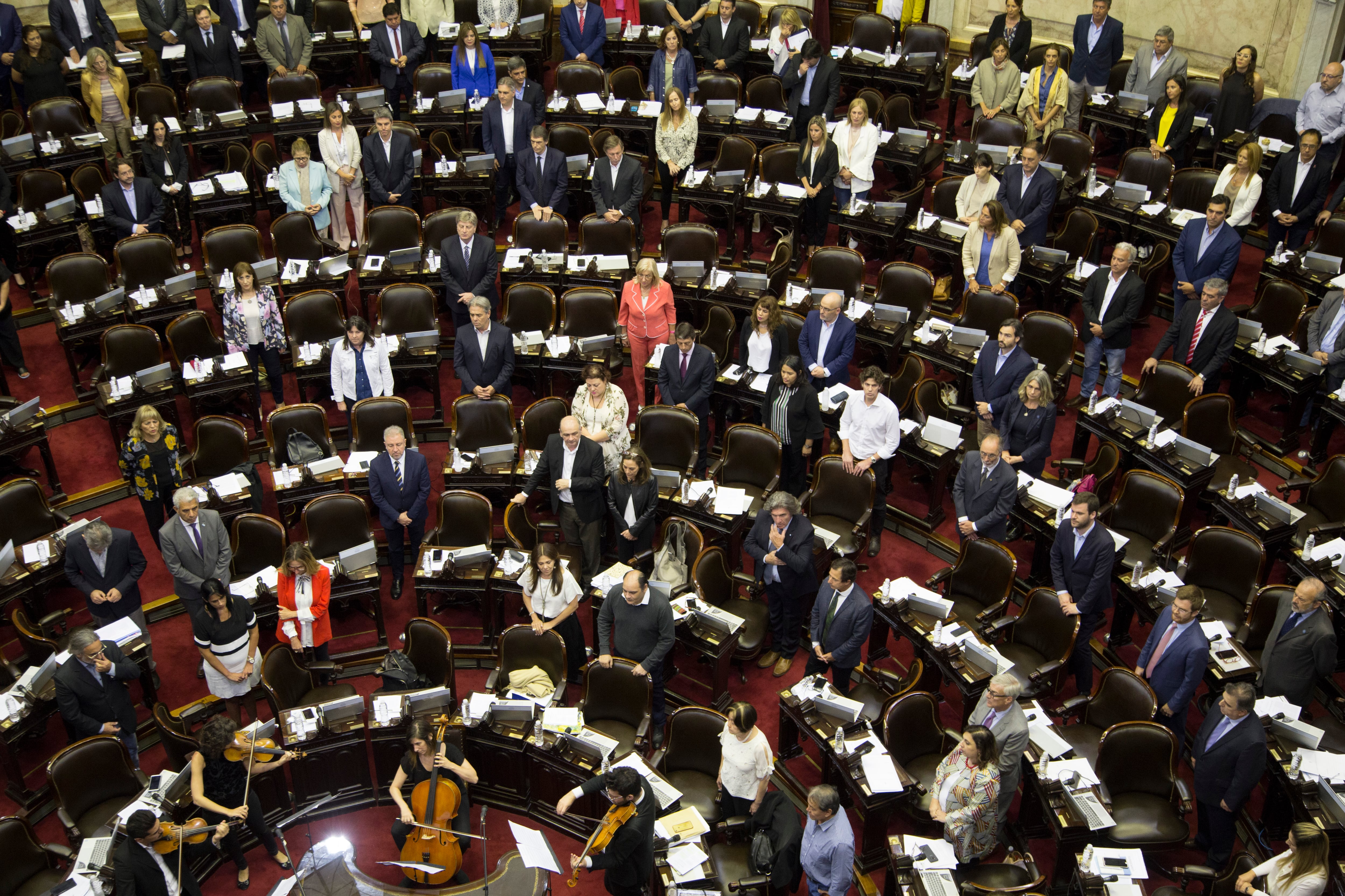 La oposición comenzó a mostrar sus fisuras.