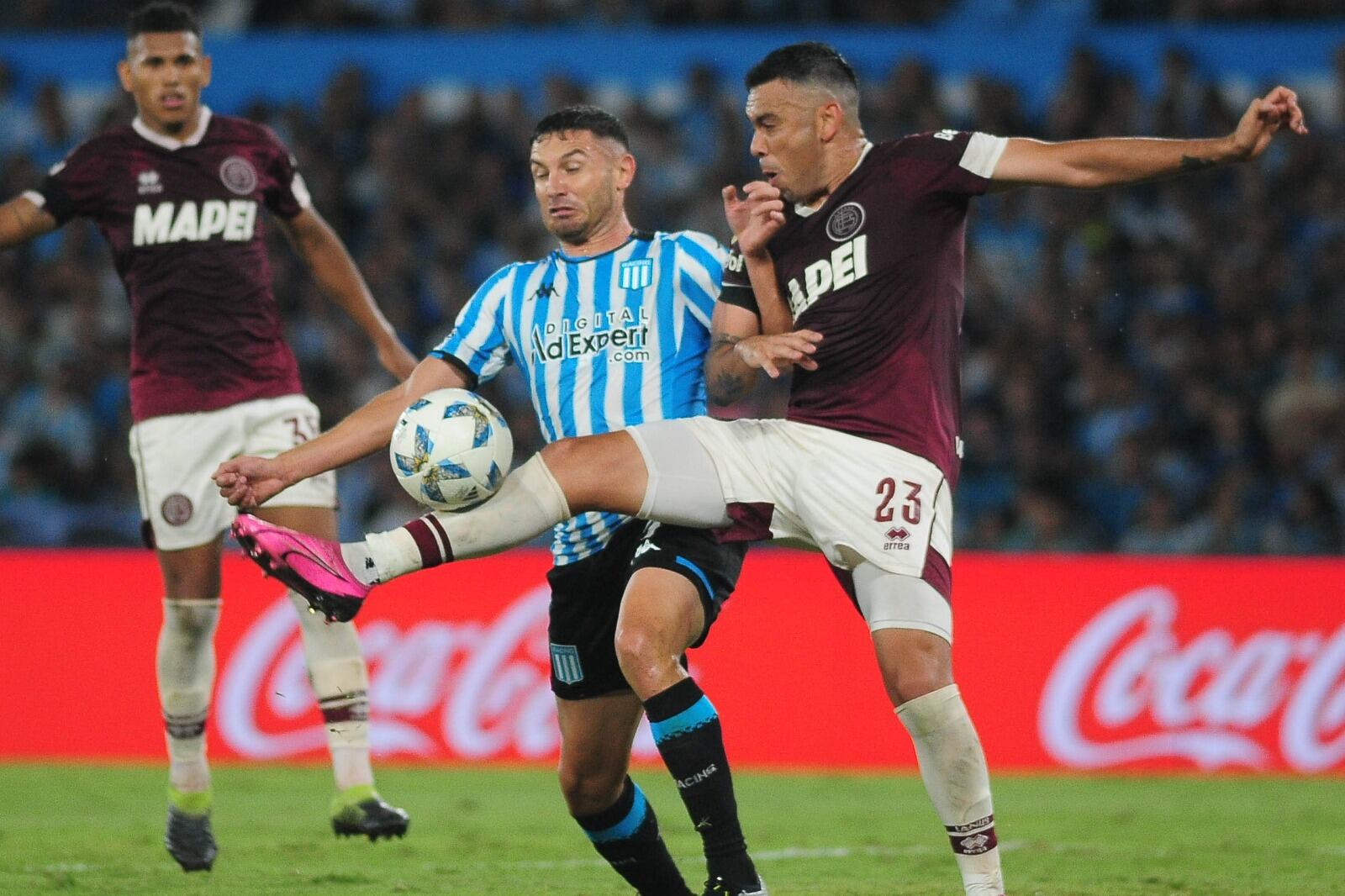 Racing depende de ganar y otros resultados, a Lanús le alcanza con ganar