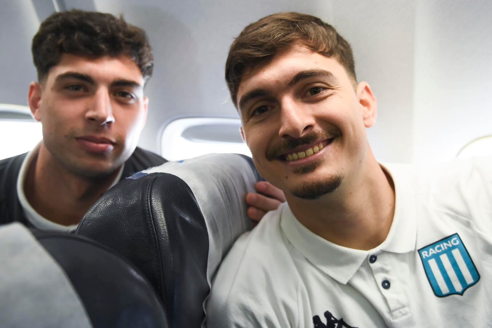 Matías Tagliamonte (derecha) seguirá en el arco de Racing