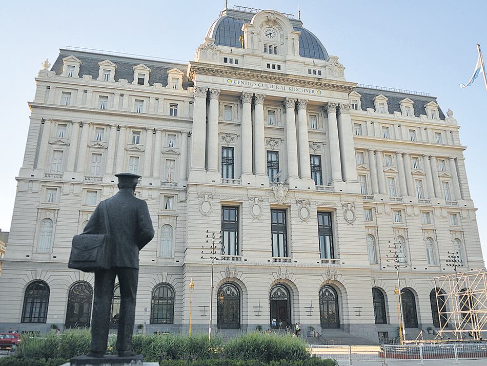 El acuerdo entre la empresa de la familia Macri que manejó el Correo y el Estado será revisado en una audiencia pasado mañana.