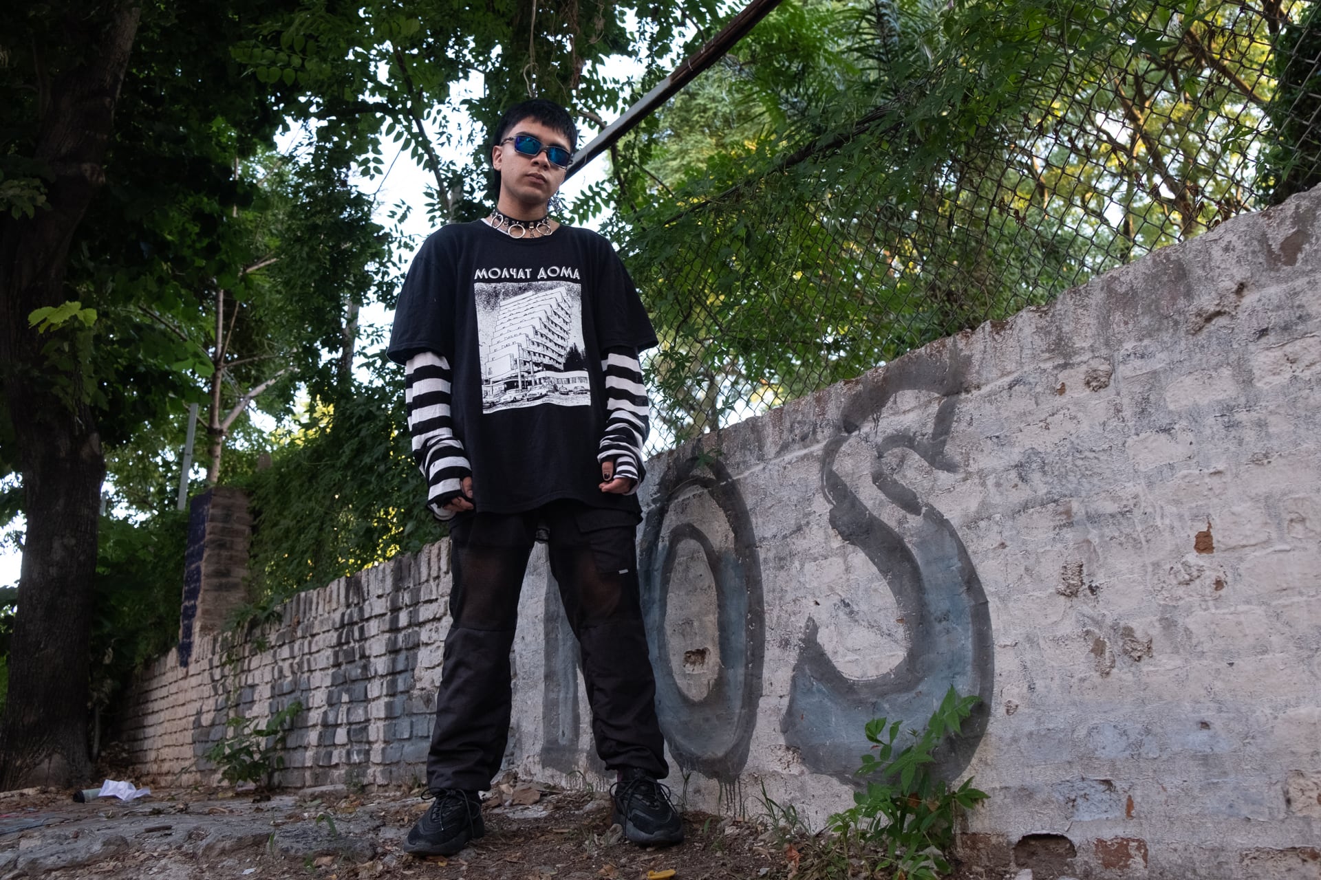 "Somos hiper punk working class popstar", dice Flaüta. "Somos de la clase trabajadora no solo en la música; también trabajamos"