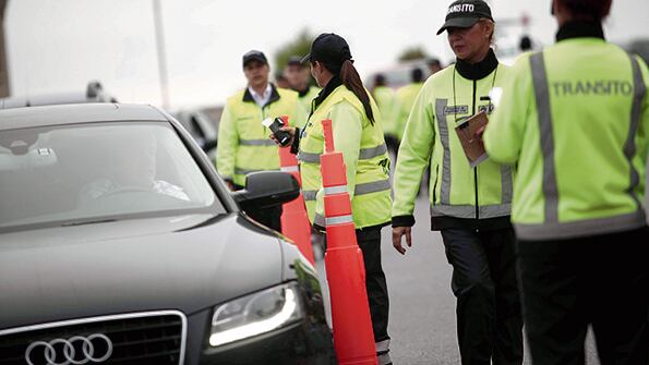 La municipalidad decretó la norma a tres meses de la temporada de mayor turismo en la ciudad.