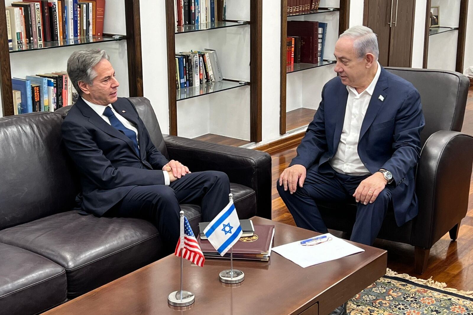 Blinken se reunió con Netanyahu en visita oficial a Tel Aviv.