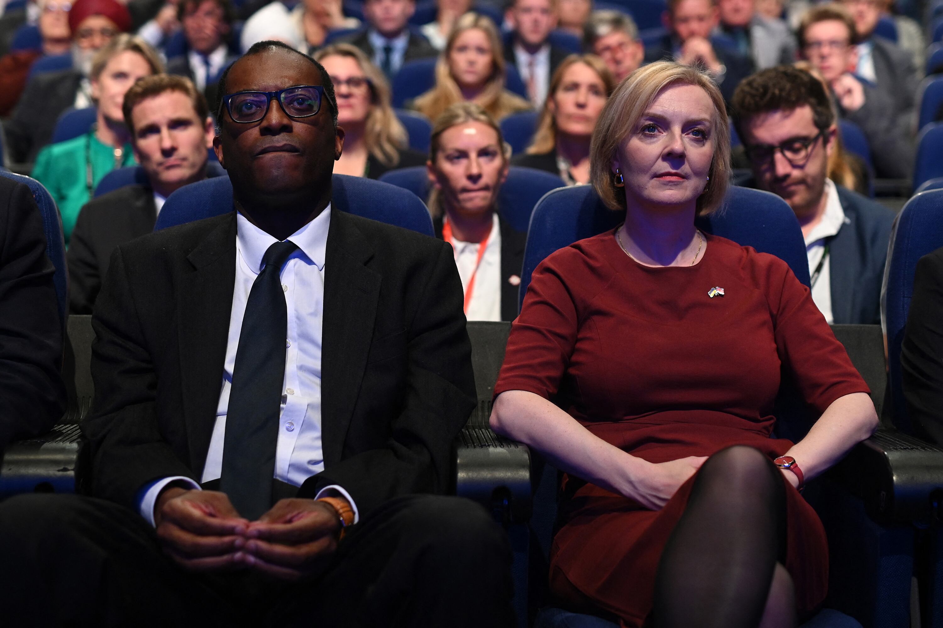 El ahora ex ministro Kwasi Kwarteng y la todavía primera ministra Liz Truss.