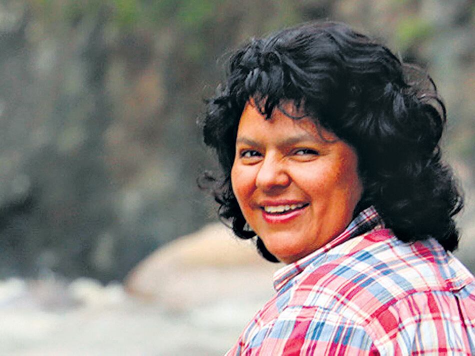 Berta Cáceres, líder indigenista y ambientalista asesinada hace un año en Honduras.