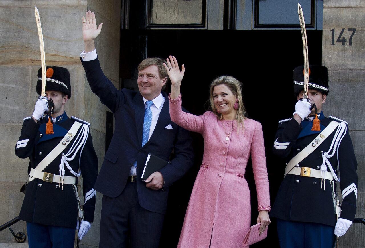 Los reyes Guillermo y Máxima de Holanda se vieron obligados a cancelar las vacaciones que se tomaron en plena cuarentena ante el rechazo popular.