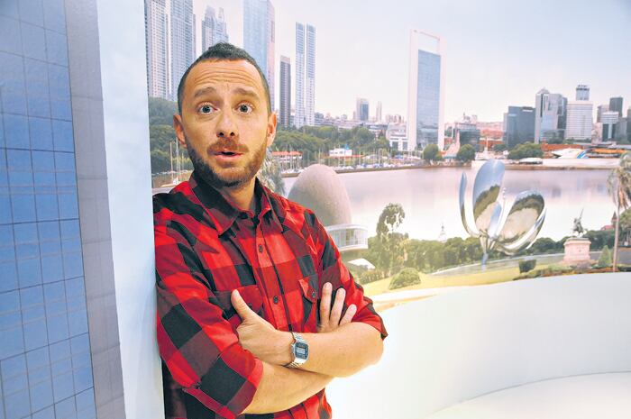 Nicolás Artusi, autor de Cuatro comidas. Breve historia universal del desayuno, el almuerzo, la merienda y la cena.