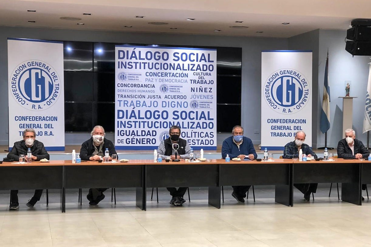 Los dirigentes sindicales quieren colaborar para que la economía crezca, con eje en sueldos al alza.