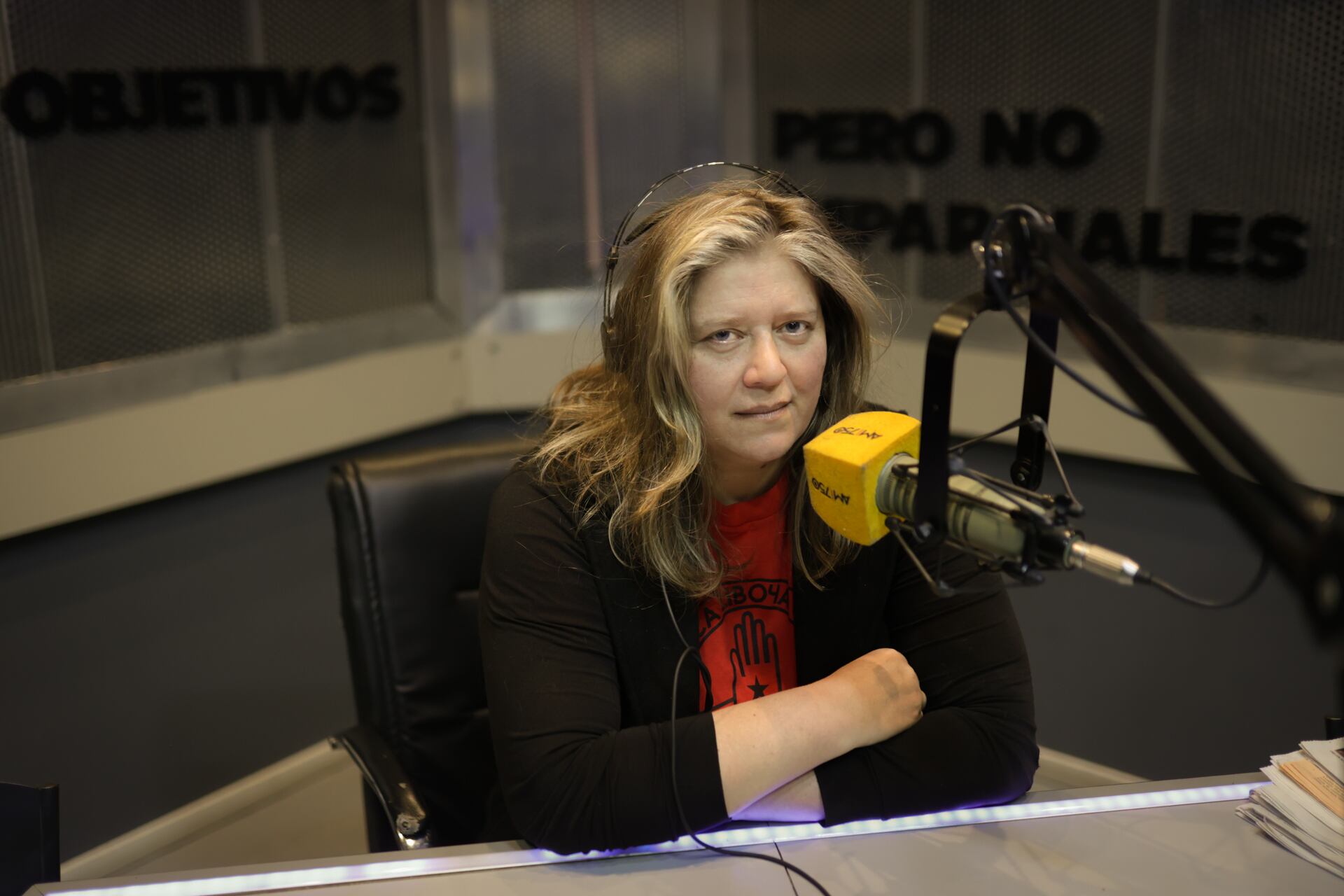 Flora sale todos los días al aire en AM750: "En el ojo de la tormenta", de 13 a 16 hs.