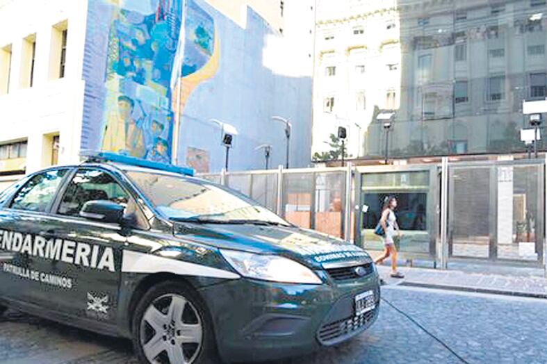 El procedimiento que el juez Ariel Lijo ordenó en el Ministerio de Comunicaciones lo realizó personal de la Gendarmería.