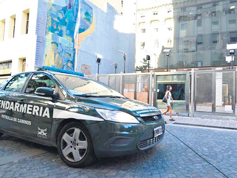 El procedimiento que el juez Ariel Lijo ordenó en el Ministerio de Comunicaciones lo realizó personal de la Gendarmería.