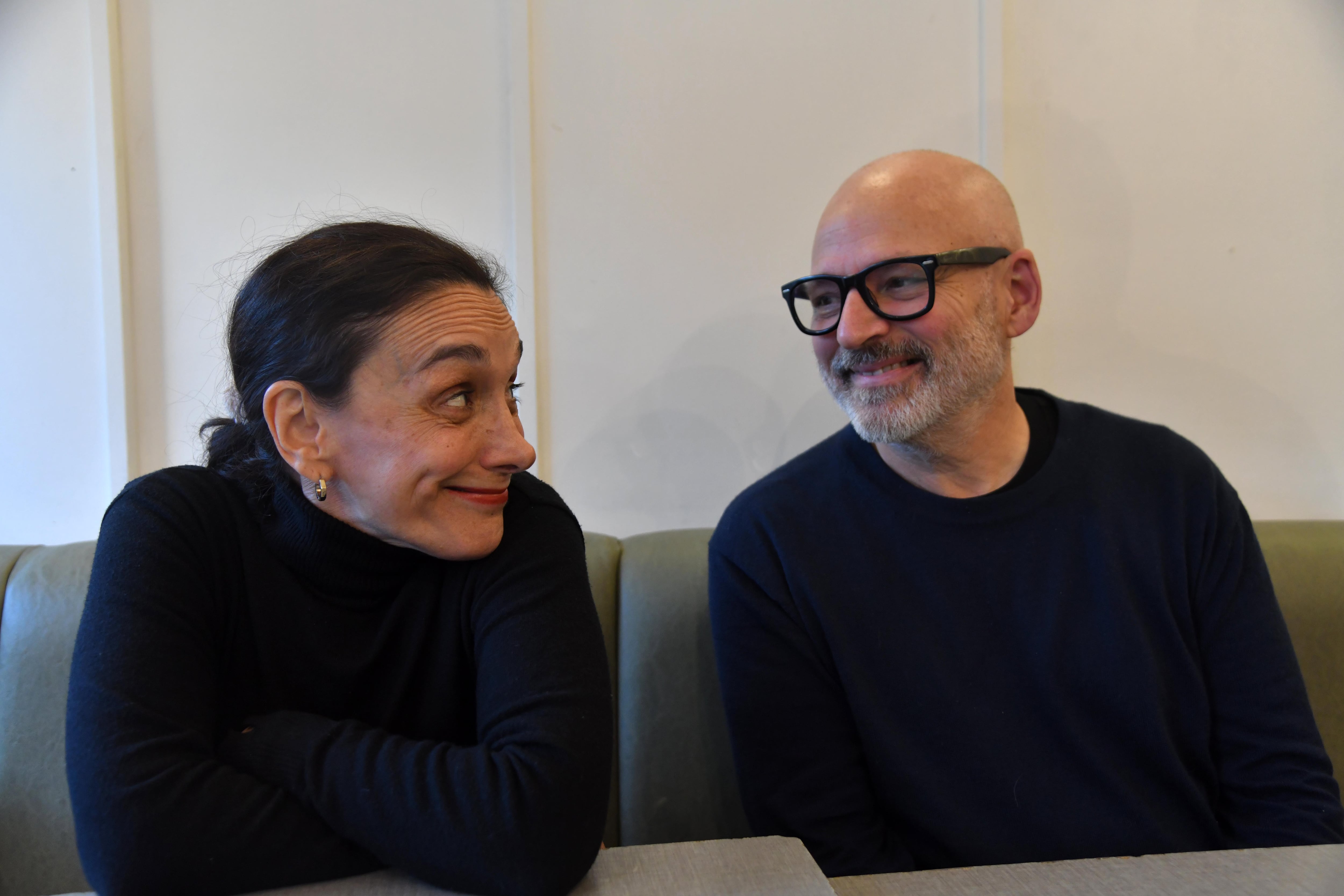 "Somos seres humanos, amamos pero también tenemos frustración por no poder estar en otro lado y tener que estar cuidando"