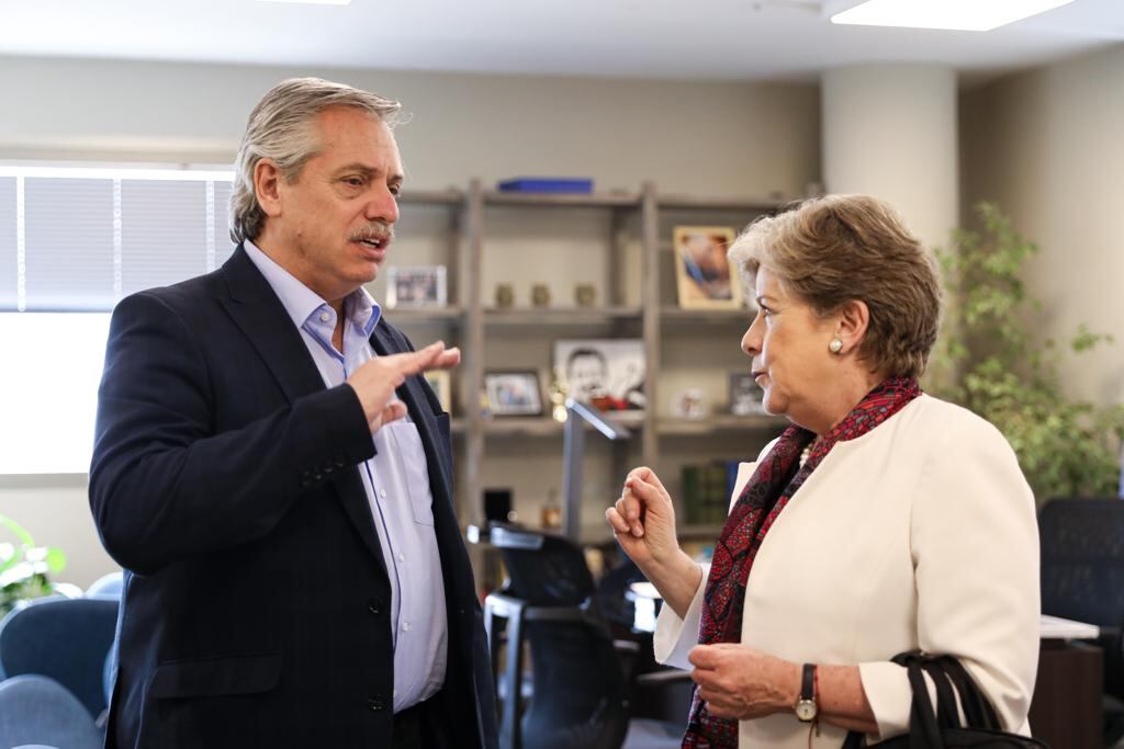 Alberto Fernández con la titular de la Cepal, la mexicana Alicia Bárcena.