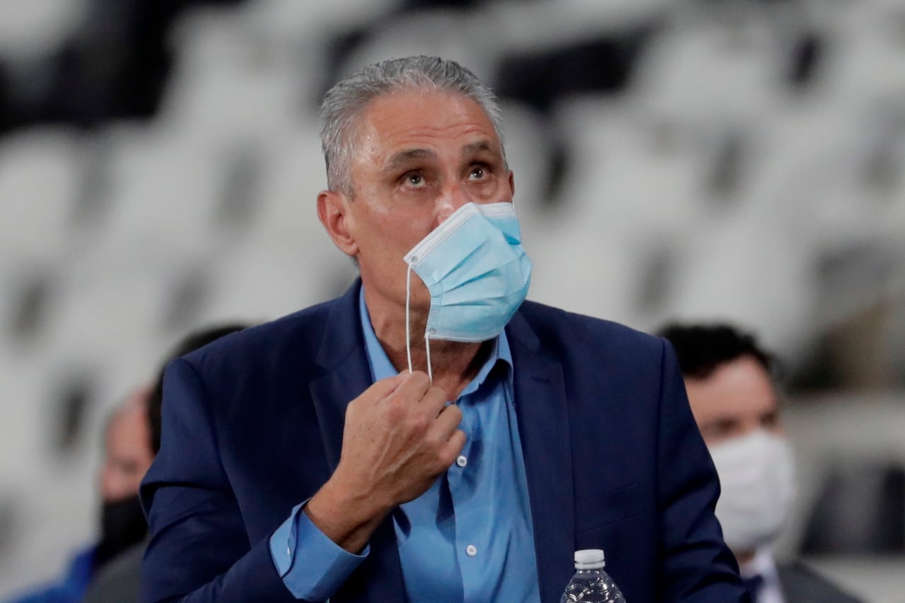 Tite tiene la fórmula para frenar a Messi, pero se la reserva.