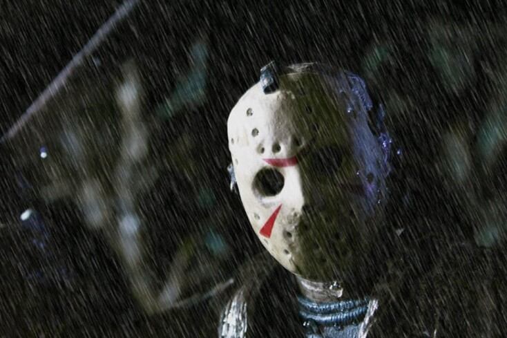 El villano Jason Voorhees, inmortalizado en el personaje principal de la serie de películas "Viernes 13".