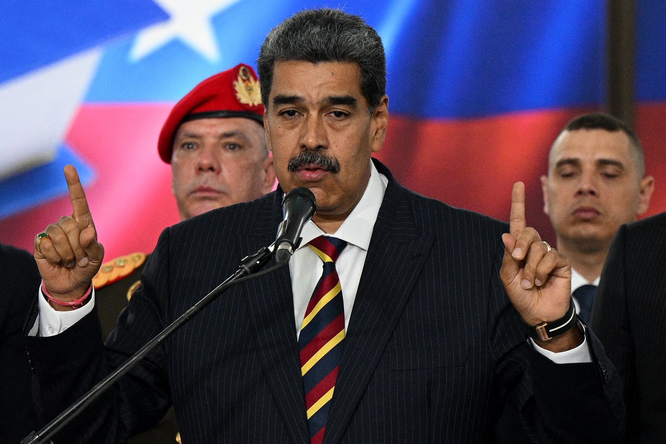 Maduro pidió a sus bases que avancen en la conformación de milicias campesinas y obreras "en todas las fábricas"