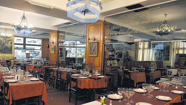 “Perdimos ingresos por más de 200 mil pesos”, dice el dueño del restaurante El Imparcial.