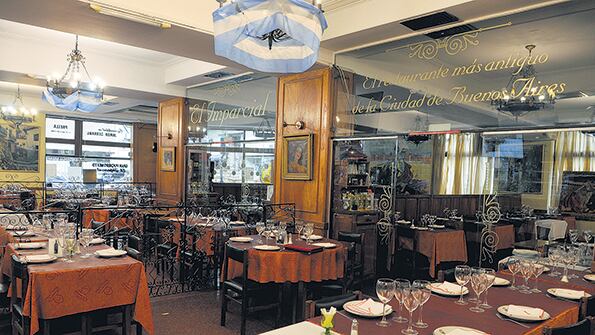 “Perdimos ingresos por más de 200 mil pesos”, dice el dueño del restaurante El Imparcial.