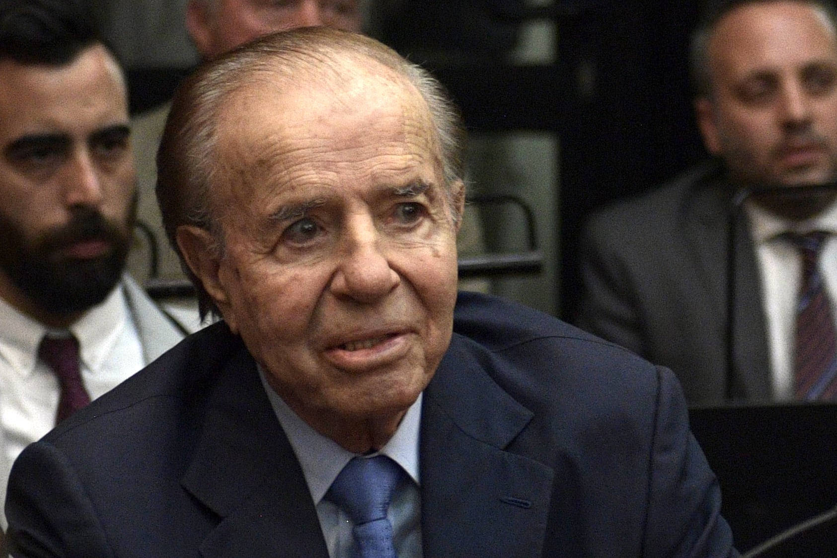 El ex presidente y ahora senador Carlos Menem tendrá su busto en la Casa Rosada.