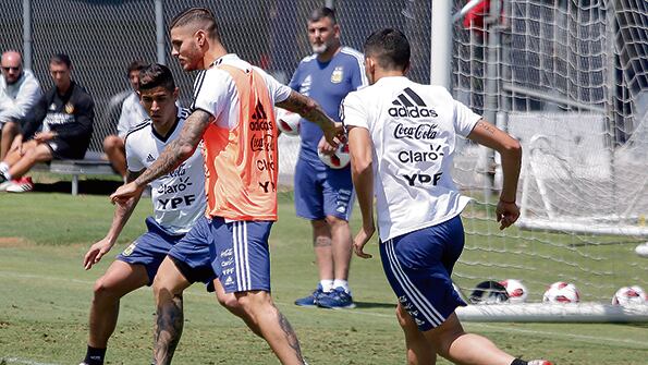 Icardi, el centrodelantero que se quedó afuera del Mundial y quiere revancha.