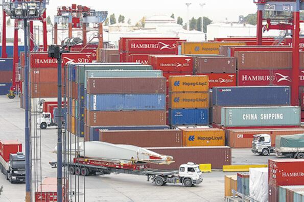 En noviembre, la importación de bienes de capital medida en unidades se desplomó 40,5 por ciento.