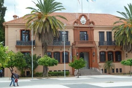 Incorporar la perspectiva de género al texto constitucional, limitar las reelecciones de los diputados y periodicidad del mandato de los jueces son los puntos salientes del proyecto.