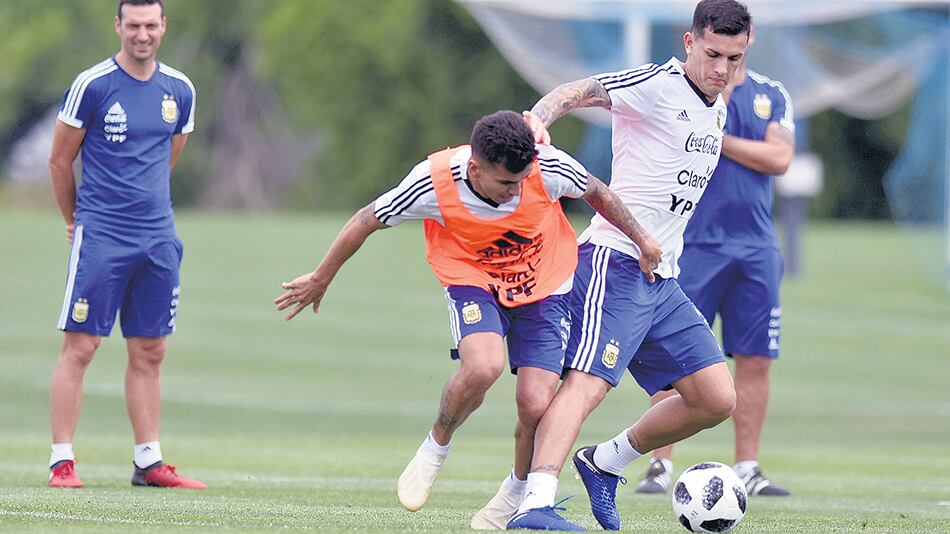 Del entrenamiento de ayer participaron 19 futbolistas. Hoy llegará el resto de los convocados.