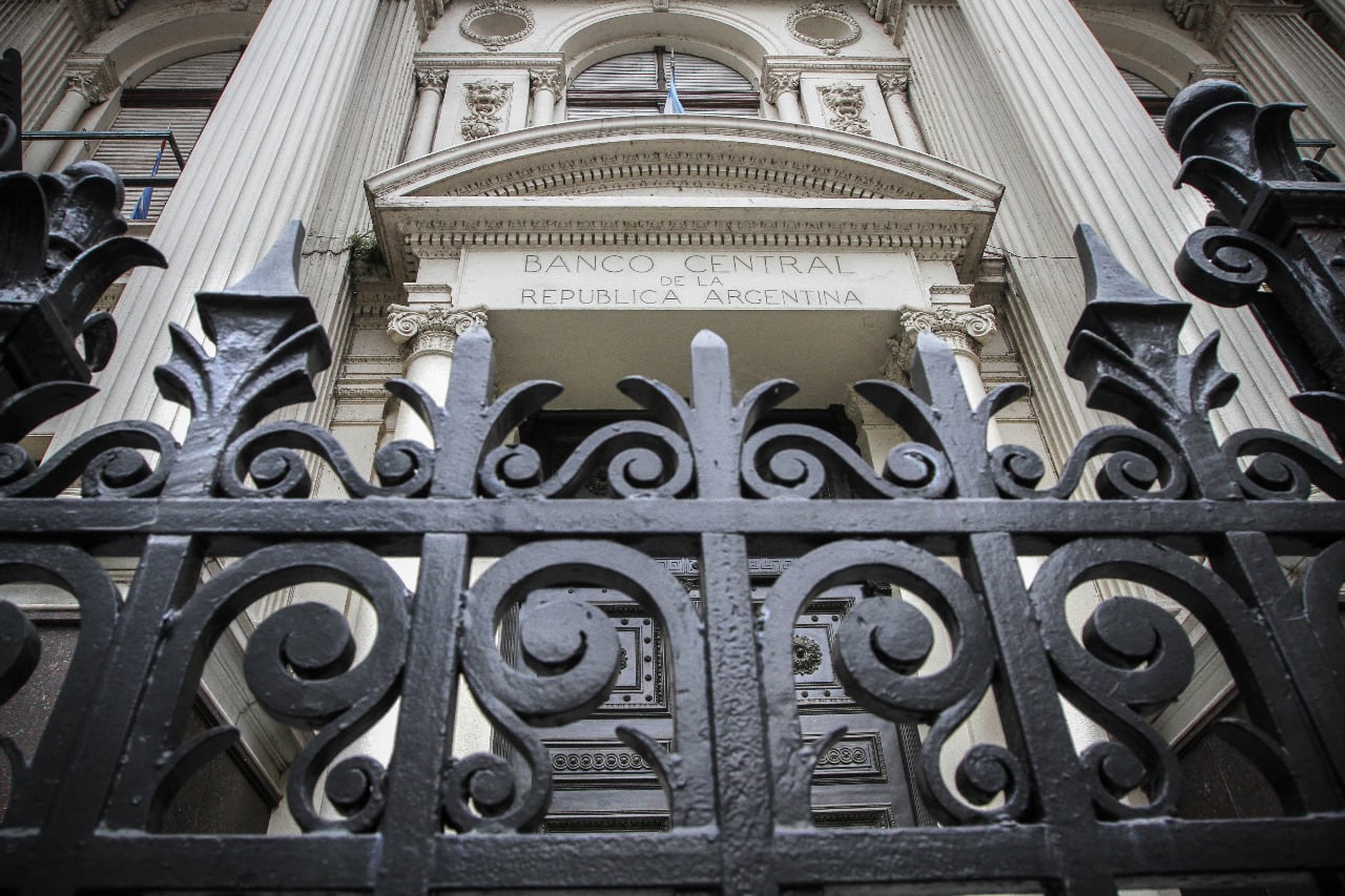 "Desde 2012 hubo 37 modificaciones a la posición neta de moneda extranjera de los bancos".