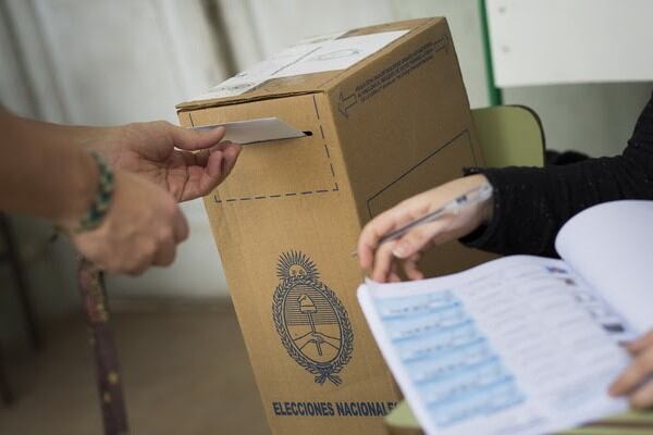 Santa Fe votó para elegir gobernador y vice y legisladores provinciales