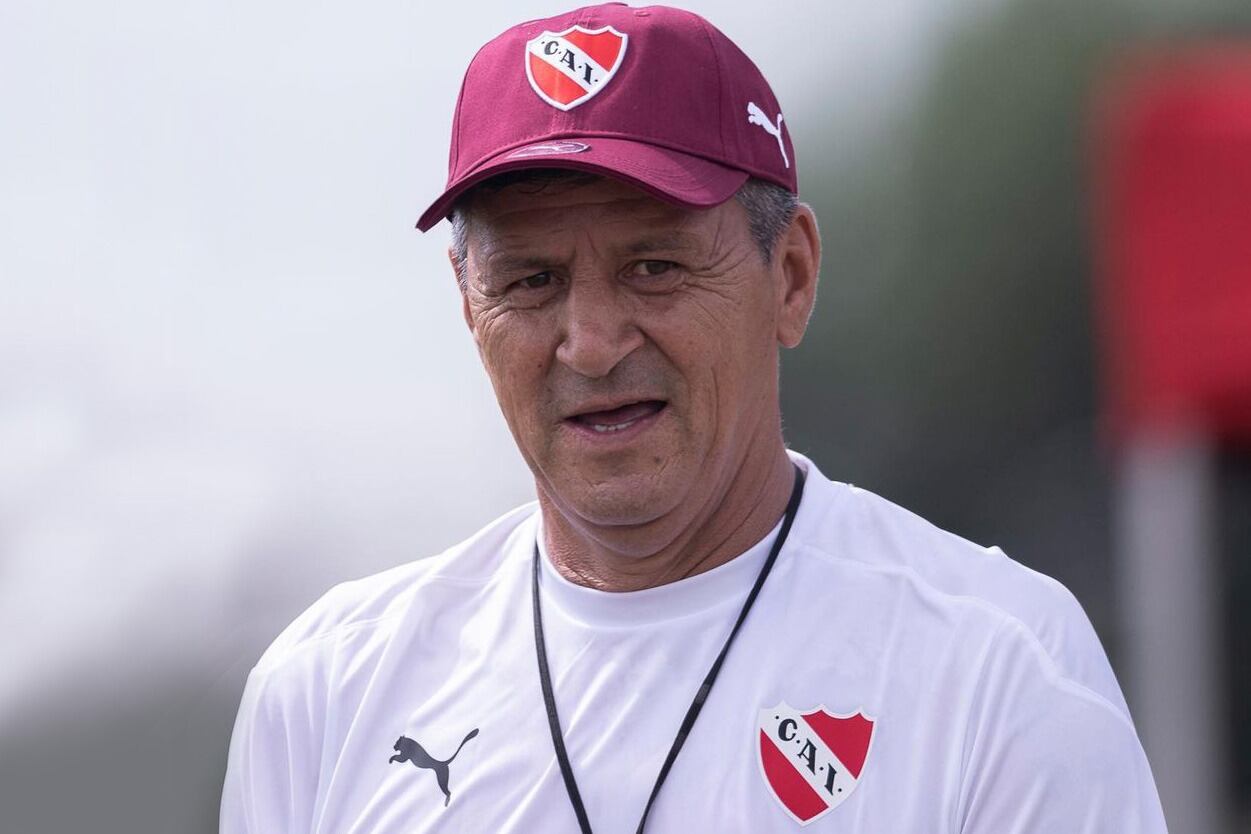 Pedro Monzón, DT del Rojo