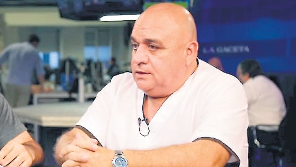 Las alumnas de la carrera de Odontología denunciaron a Eduardo Hassan por violencia de género.