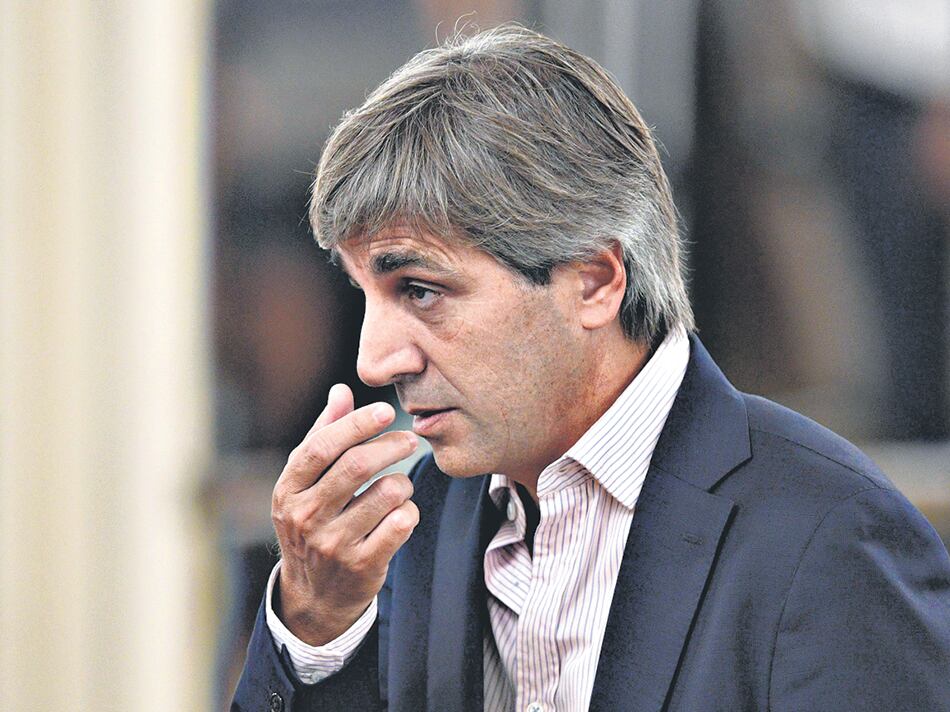 Luis Caputo, ministro de Finanzas, es el responsable de las emisiones de deuda del Gobierno.