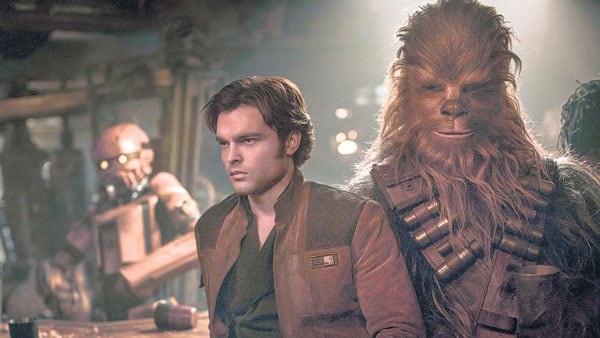 Han Solo y Chewbacca, una pareja célebre en una aventura de sus comienzos.