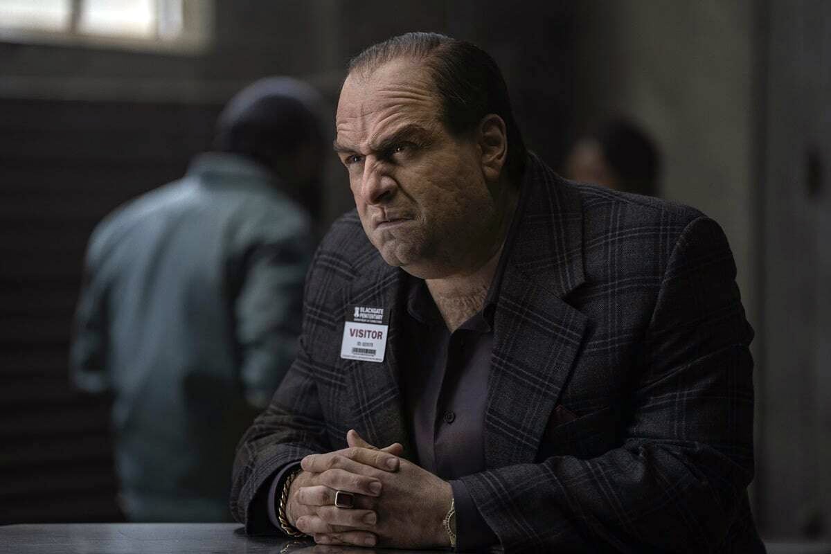 Colin Farrell, irrecononocible en su transformación como el Pingüino