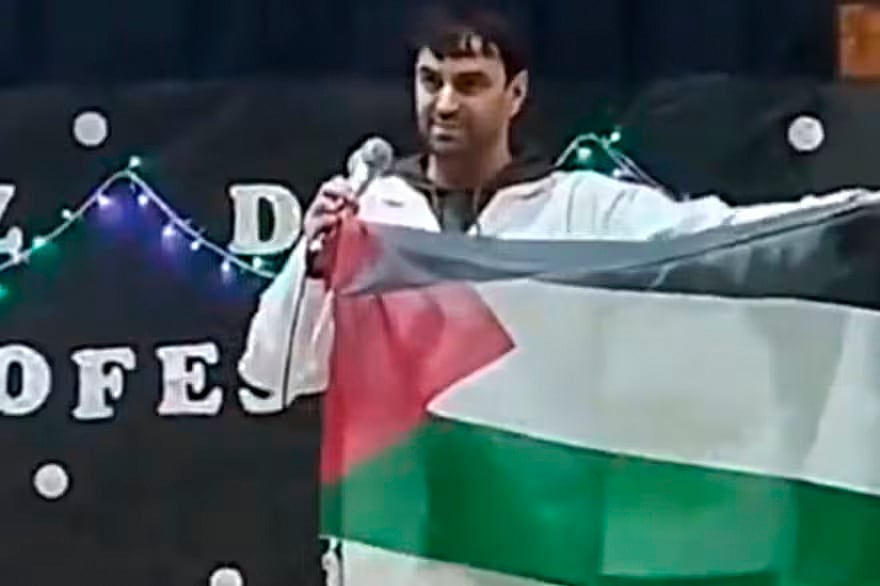 Federico Puy en el acto escolar. 