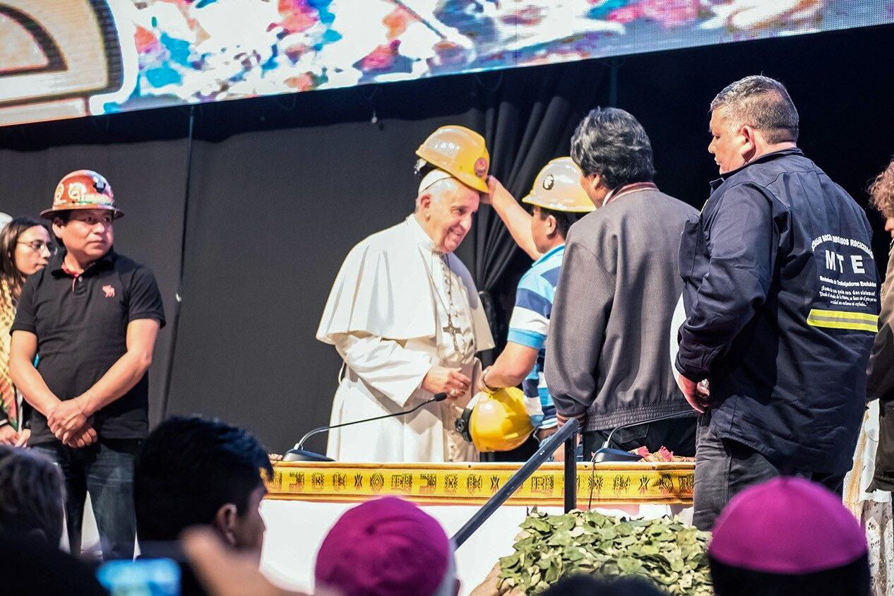 El Papa Francisco con Juan Grabois en un encuentro con movimientos populares