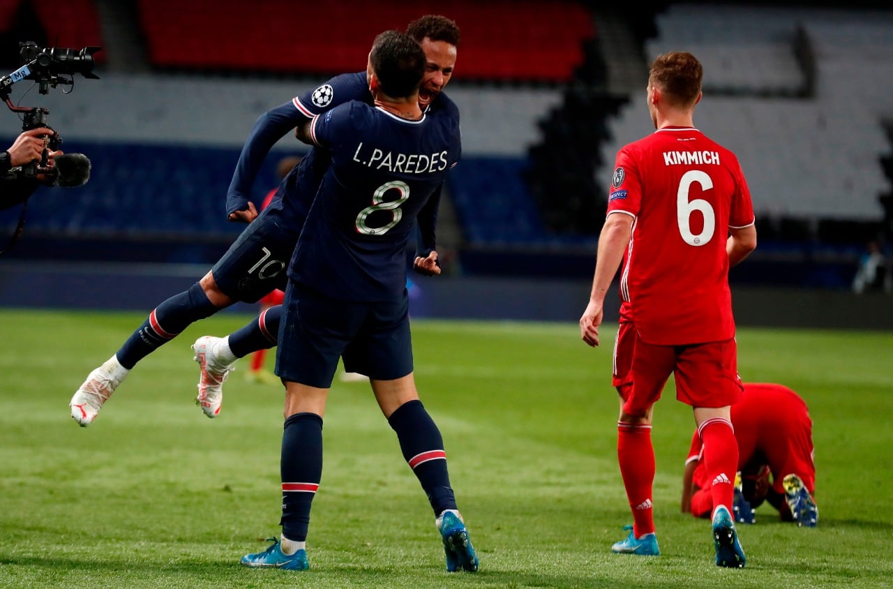 El argentino Paredes, el brasileño Neymar y el festejo del pase a semifinal.