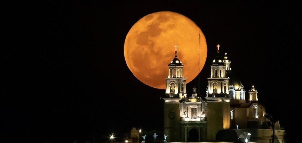 El próximo sábado se podrá disfrutar de la luna llena en au punto más cercano a la tierra. (Foto: EFE)