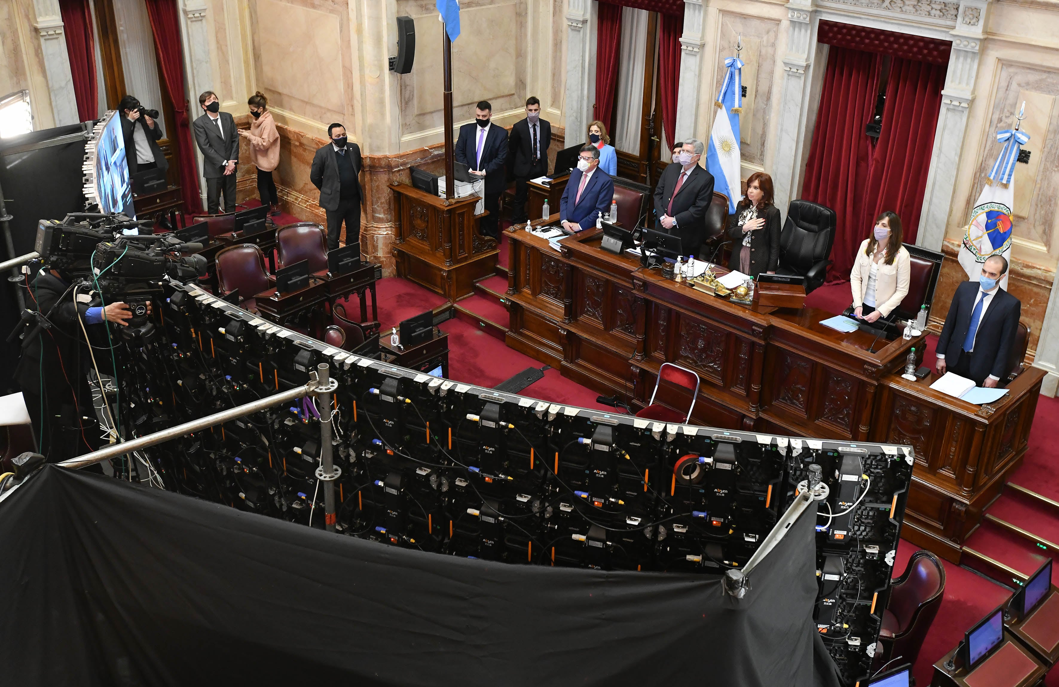 La apertura de la sesión en el Senado.